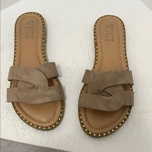 Vici Women's Brown Knotted Sandals